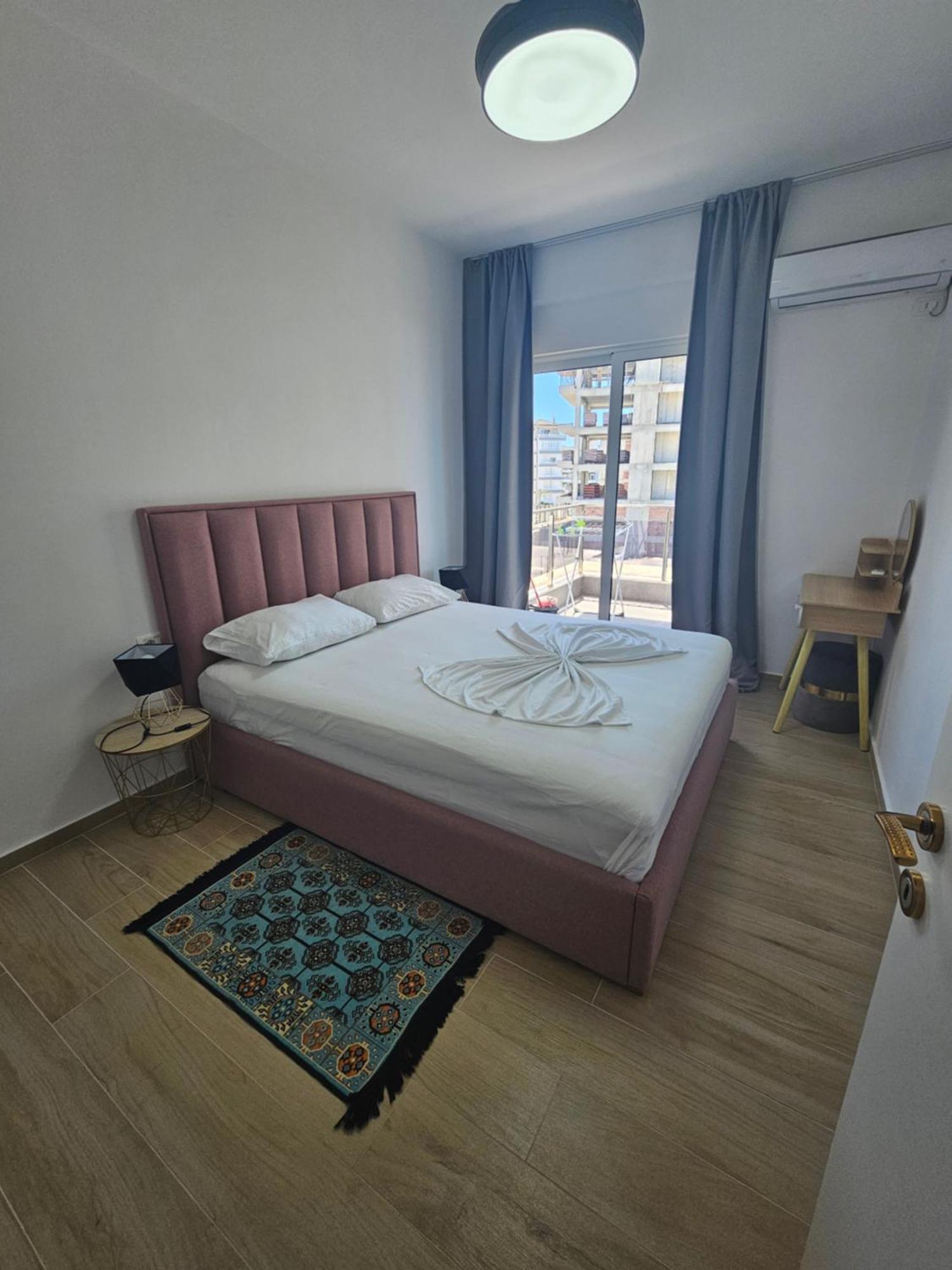 Jusal Sea View Apartment Sarandë Eksteriør billede